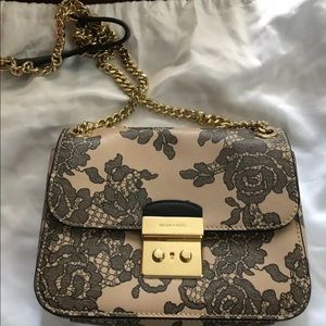 Michael kors purse